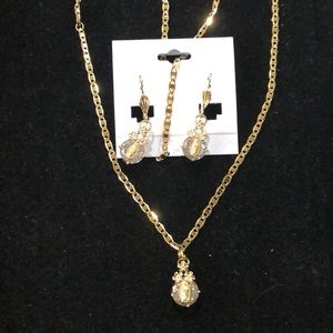 Gold plated necklace and earrings set